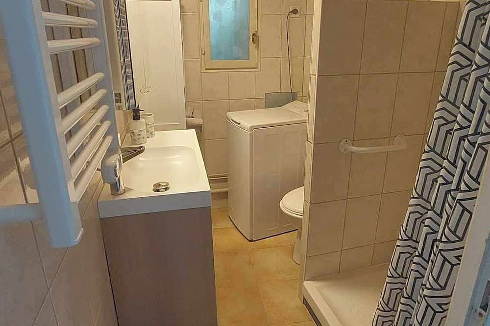 Small atypical house with terrace 1 20min from Futuroscope. in Saint-Benoît (Vienne), Vienne