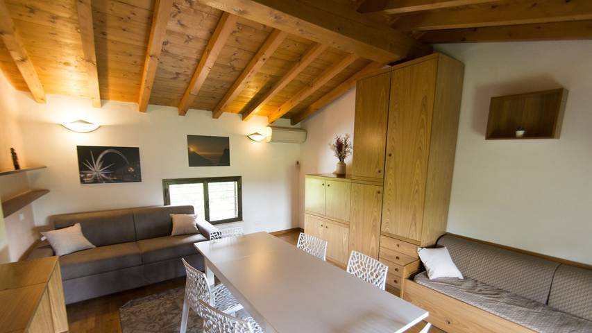 Agriturismo per 8 persone, con giardino, con animali domestici a Sona