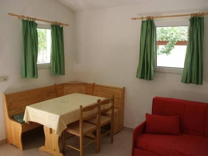 Gemütlicher Ferienbungalow Isabena in Isábena, Aragonesische Pyrenäen