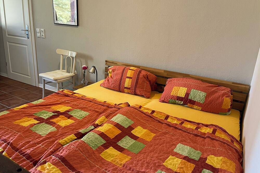 Ganze Wohnung, Ruhige, idyllische Ferienwohnung mit Naturausblick in Rheinsberg, Ruppiner Seenland