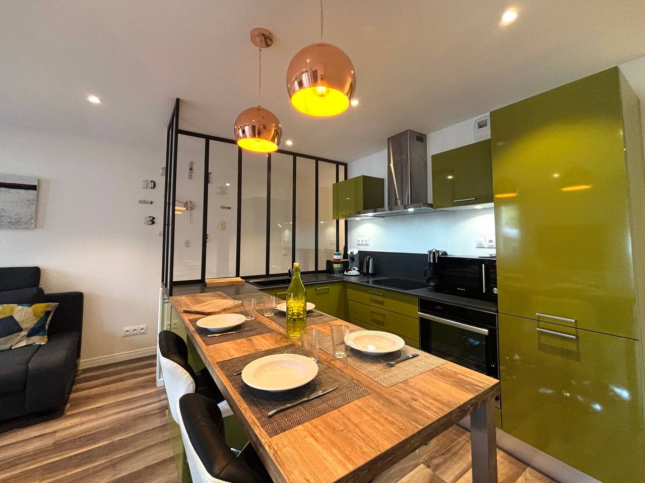 Appartement entier, Moderne T3 près de Morillon avec parking, Wifi, appareils à raclette et fondue in Bonneville, Région de Bonneville