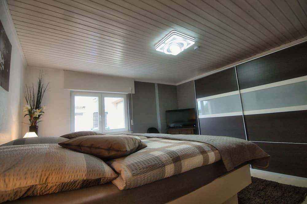 Ganze Wohnung, Wunderschöne Ferienwohnung max. 6 Personen\n \"Im Vulkanland\" Eifel in Ettringen, Osteifel