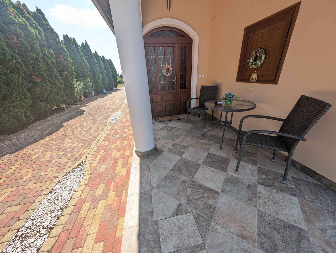 Ganze Ferienwohnung, Ferienwohnung mit großer Terrasse, Klimaanlage und Wifi  in Balatonboglar, Plattensee Südufer