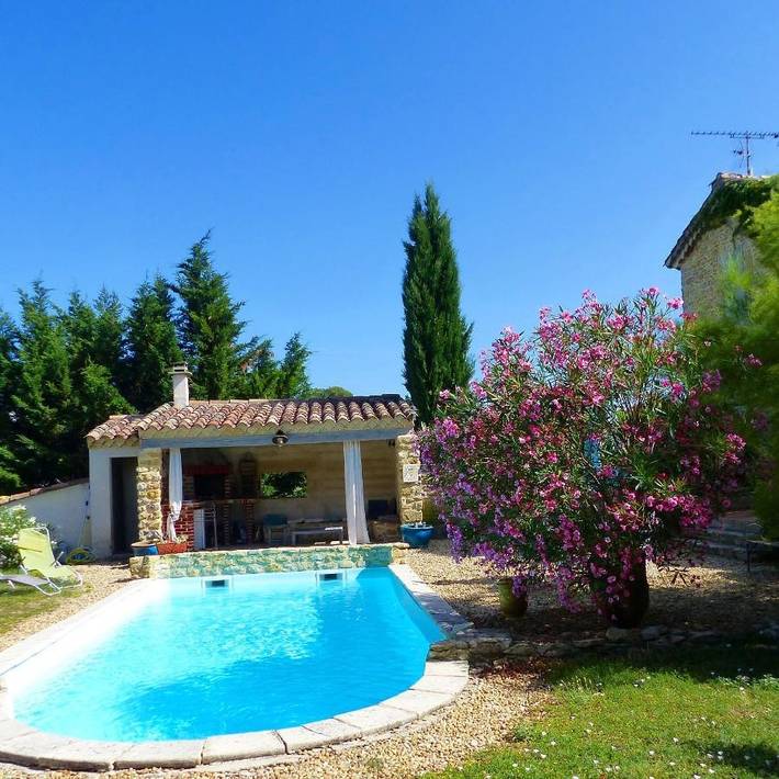 Location de vacances pour 10 personnes, avec piscine ainsi que vue et jardin à Méjannes-lès-Alès - 4