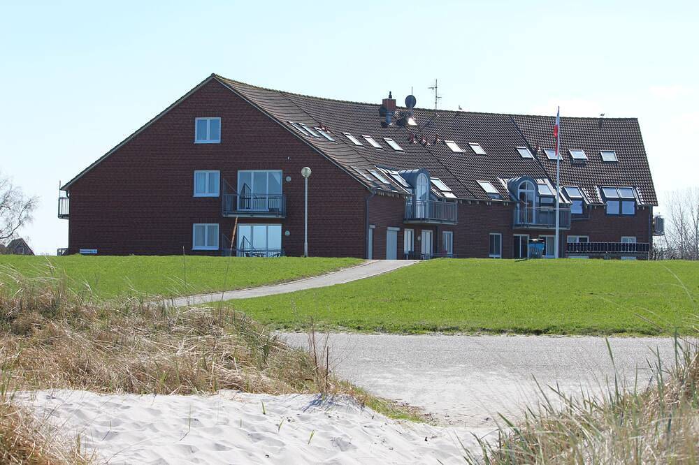 Ganze Wohnung, Fewo, direkt am Deich, Wlan, einzigartige Lage, Strand von Kalifornien Ostsee in Kalifornien (Ostsee), Schönberg