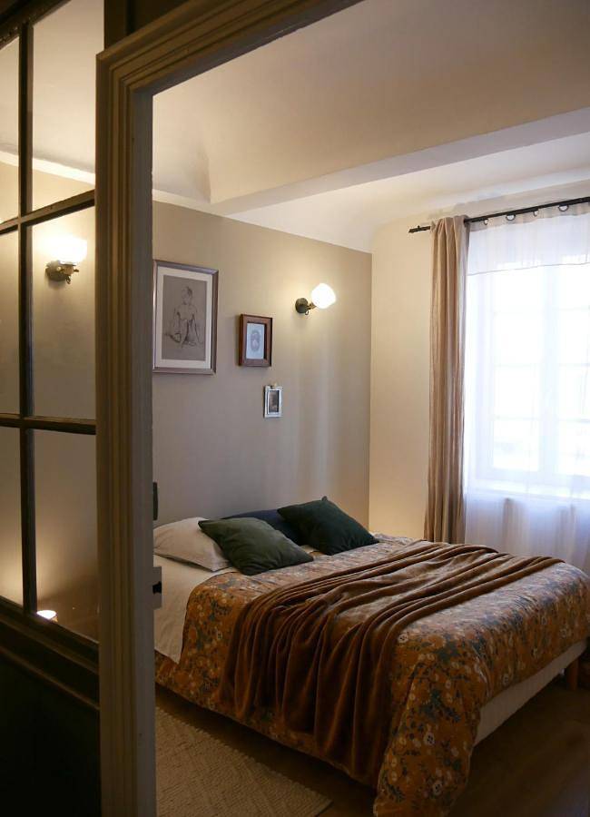 Appartement de vacances entier, Double Room with Private Bathroom in Loriol-sur-Drôme, Région de Valence
