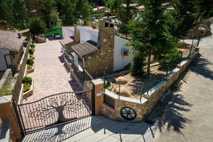 Holiday home for 4 people, with garden and view, with pets - 1