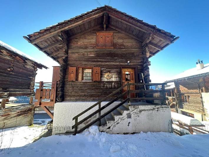 Ferienwohnung für 4 Personen, mit Terrasse und Ausblick in Chandolin