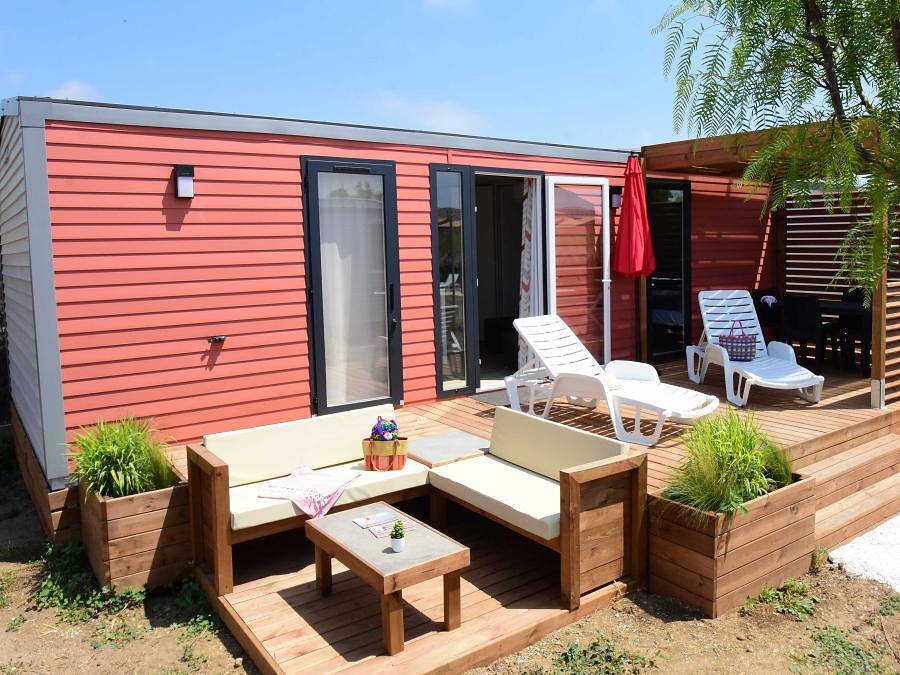 Flower Camping Le Rochelongue - Mobile home 4 persons - Mobile home Premium Plus 32m²-2 bedrooms - 2Sdb+Tv+Clim+Draps+Towels+Beds made+Final cleaning incl 4 pers in Cap d'Agde, Agde