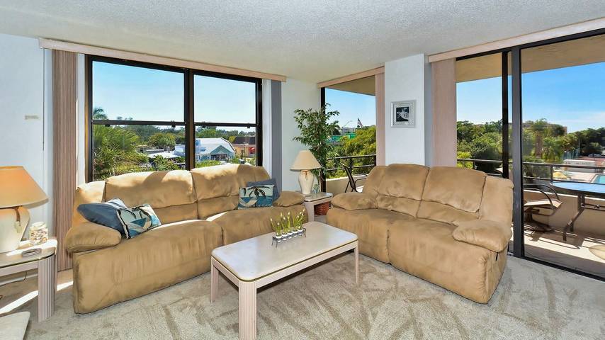 Ganze Wohnung, Rent this Luxury 5 Star Apartment on The Anchorage, Siesta Key Apartment 1008 in Siesta Key, Sarasota County