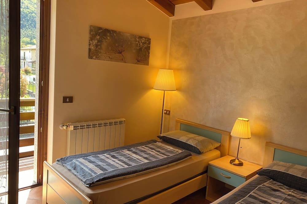 Ferienhaus bis 4 Personen, nur 200 m vom See entfernt, ruhige Lage in Idro, Gardasee-Berge