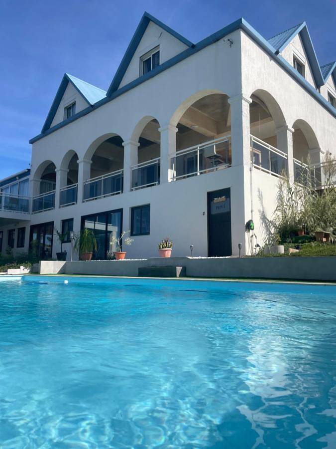 Appartement de vacances pour 2 personnes, avec jacuzzi ainsi que piscine et jardin, adapté aux familles