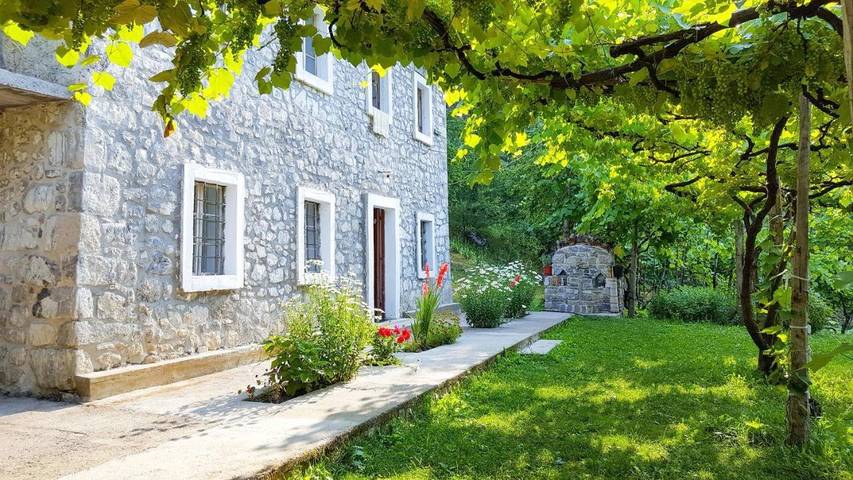 Maison d’hôte pour 2 personnes, avec Terrasse et Jardin dans Theth