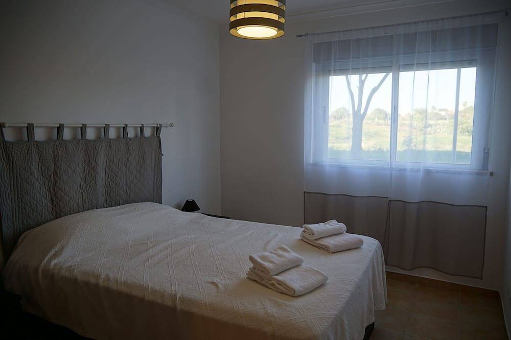 Ganze Wohnung, Quiet F4 apartment 5 minutes from Olhão town center, Algarve in Quelfes, Parque Natural da Ria Formosa