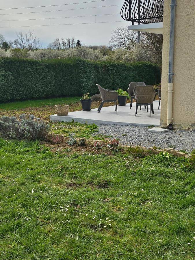 Gîte pour 2 personnes, avec jardin ainsi que terrasse et vue à Voiteur - 4