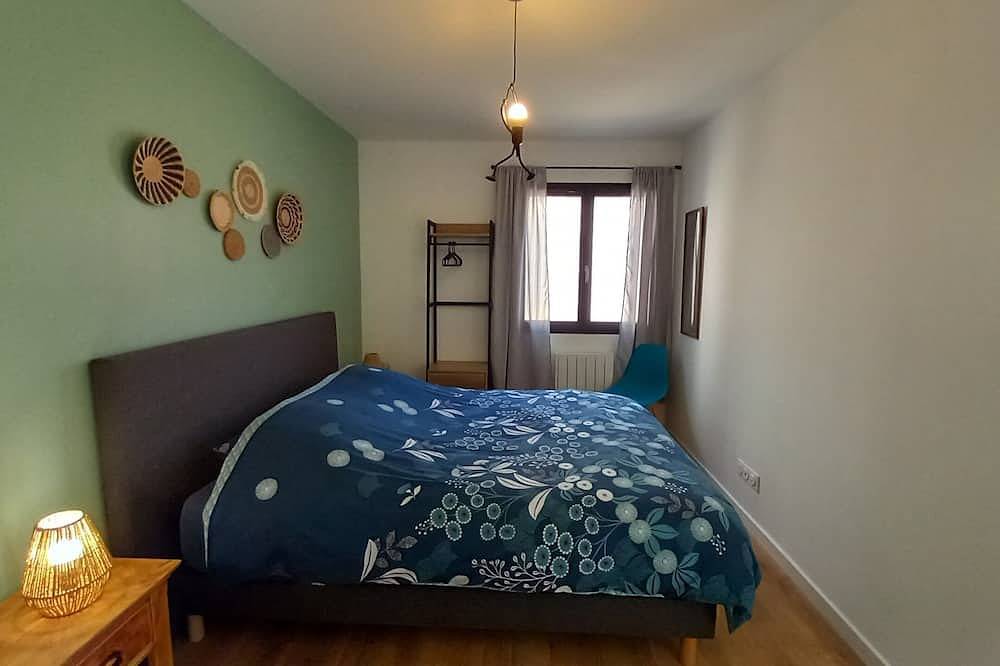 Entire apartment, Appartement T2 avec terrasse dans propriété neuve Ceyreste in Ceyreste, Marseille region