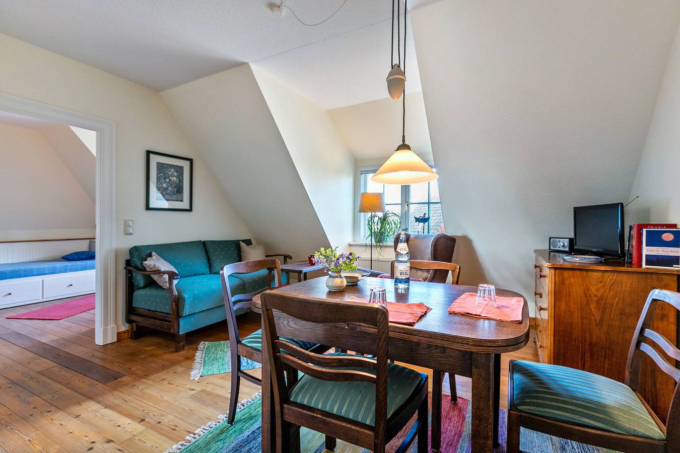 Entire apartment, Apartment 'Sonnenzimmer' with Shared Garden and Wi-Fi in Norddeich (Schleswig-Holstein), Wesselburen und Umgebung Region