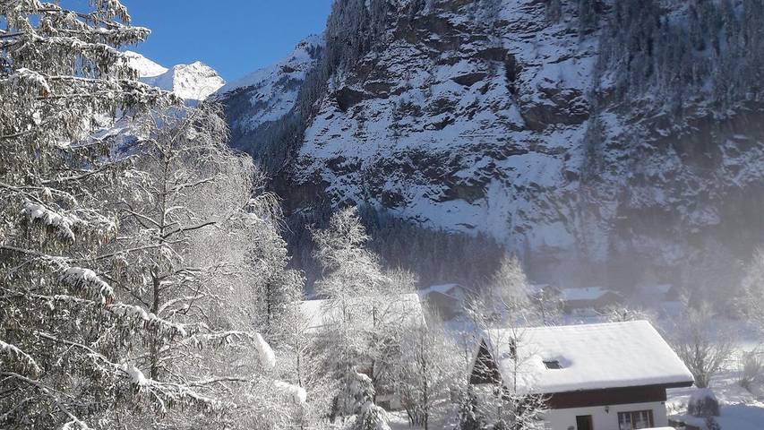 Gîte pour 6 personnes, avec balcon à Kandersteg - 4
