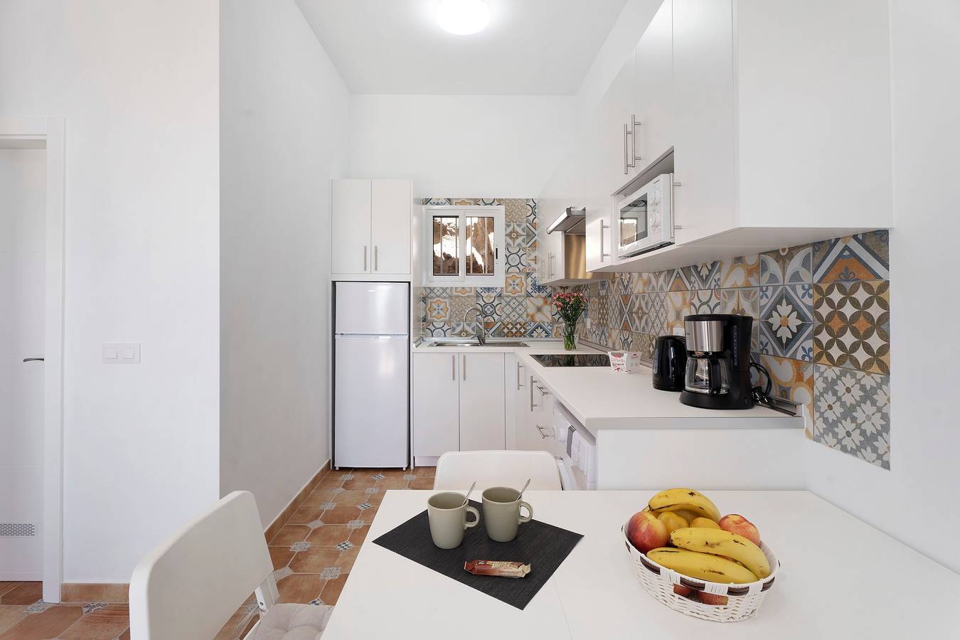 Apartamento entero, Vacaciones 'La Sabina De Manuel1' con vistas al mar, terraza privada y Wi-Fi in San Miguel de Abona, Tenerife Sur