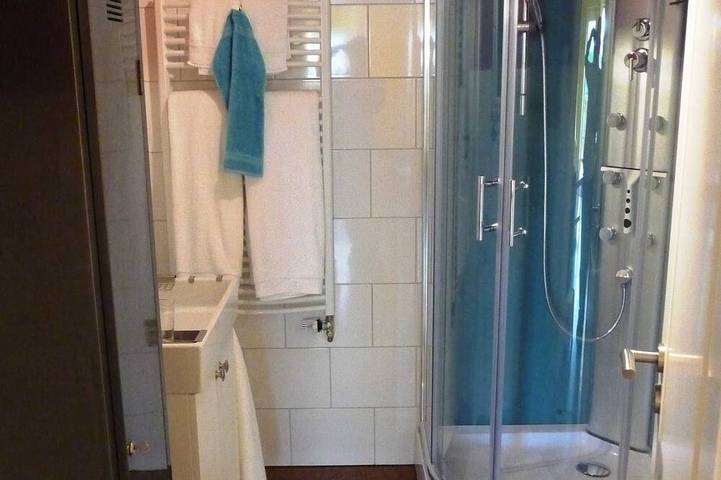 Wohnwagen für 2 Personen, mit Garten, mit Haustier an der Nordsee - 4