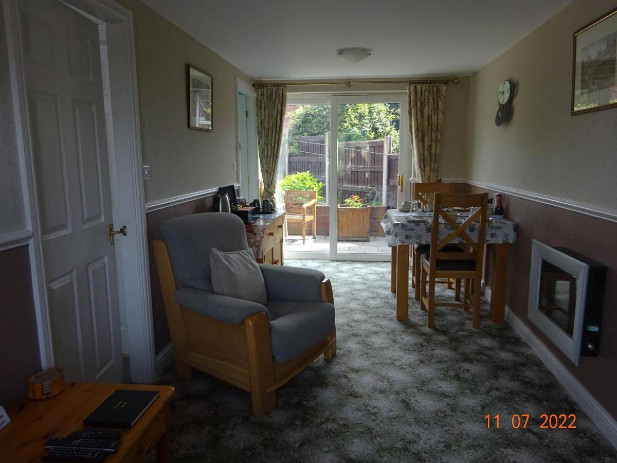 Sterling Bed & Breakfast in Penrhyn Bay, Conwy region