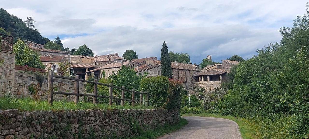 Appartement entier, Gîte de Laulagne in Saint-André-Lachamp, Parc naturel régional des Monts d'Ardèche