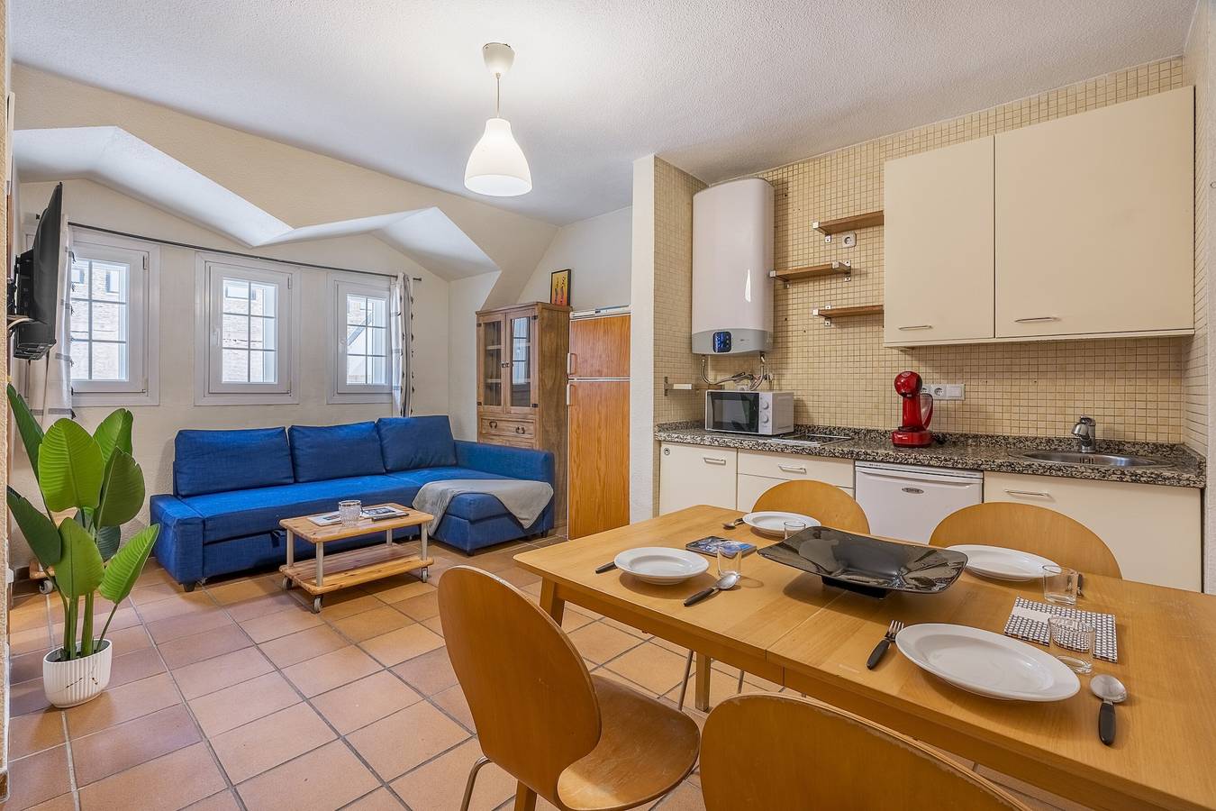 Entire apartment, 1-Bedroom Apartment in the Artyffal Building in Sierra Nevada Ski Resort, Monachil