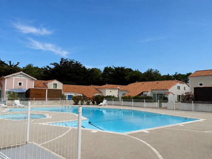 Location de vacances pour 6 personnes, avec Terrasse et Piscine dans Plage des Becs - 2