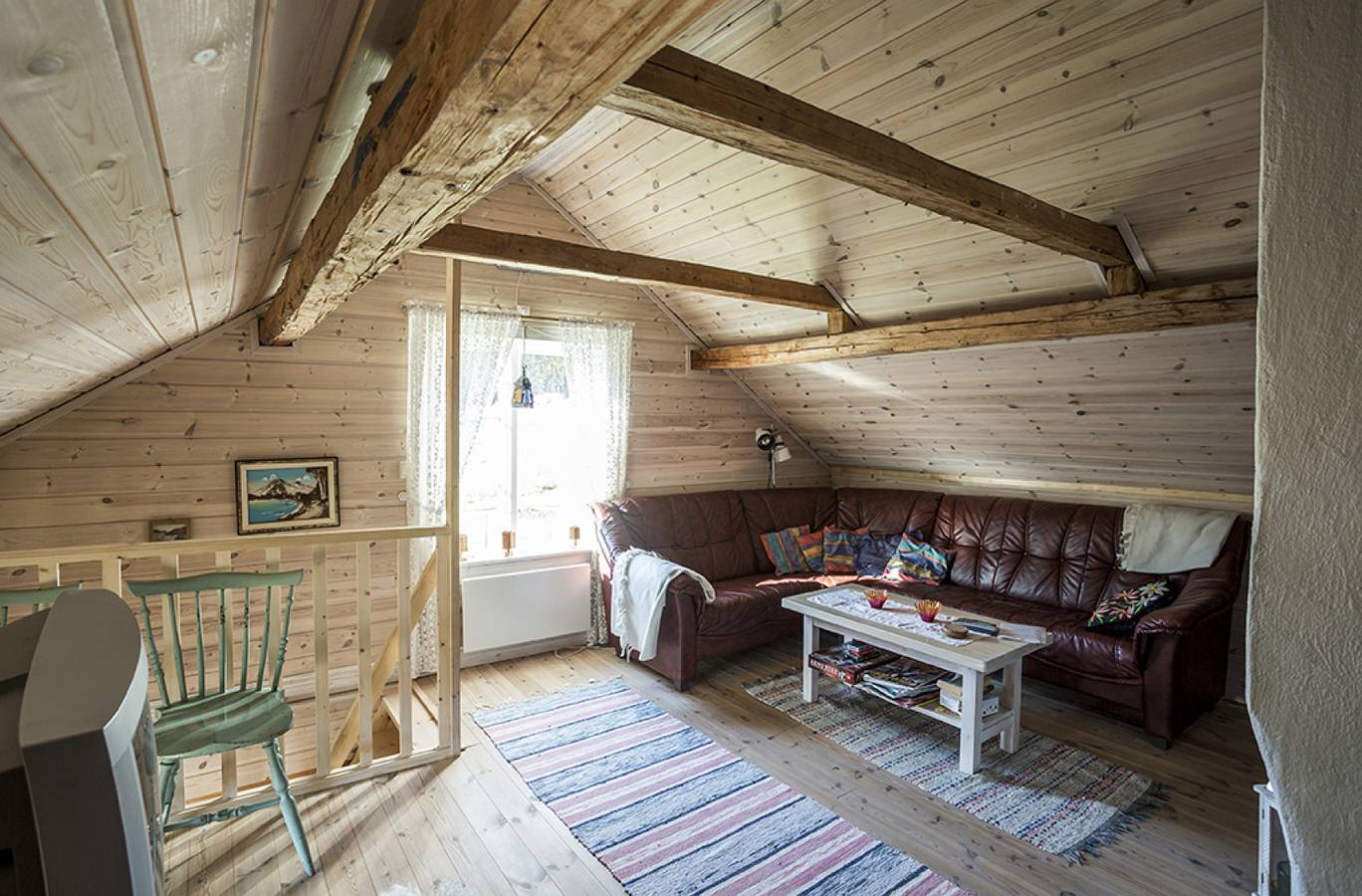 Schönes Ferienhaus mit Seeblick auf einem Landhof in Jämtland