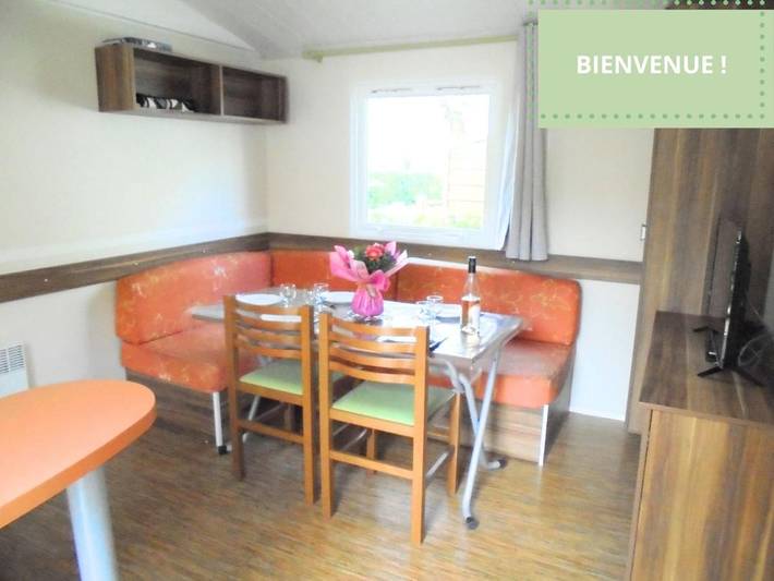 Location de vacances pour 5 personnes, avec piscine et jardin à Trogues - 2
