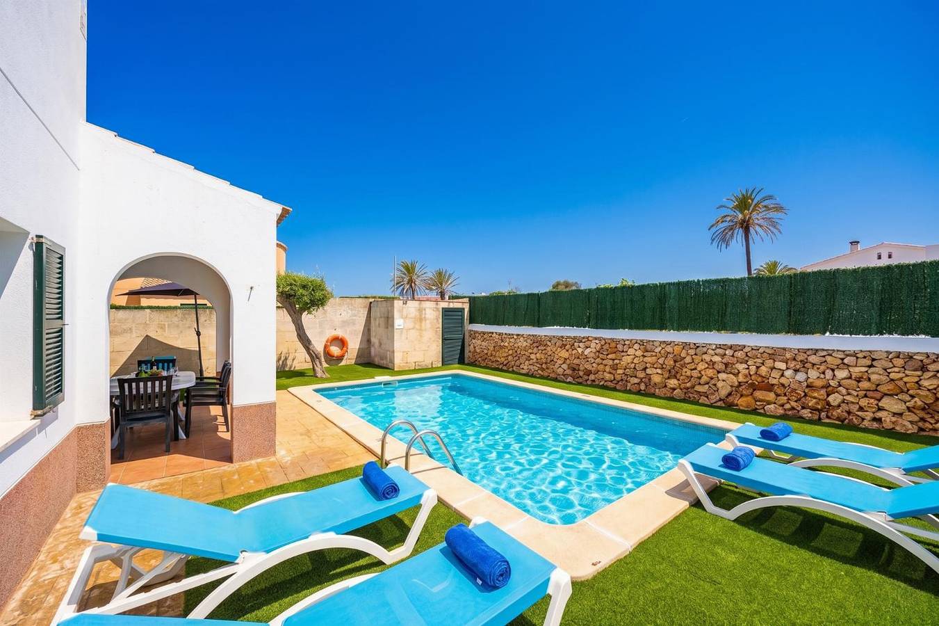 Villa La Luna in Cala Blanes, Ciutadella