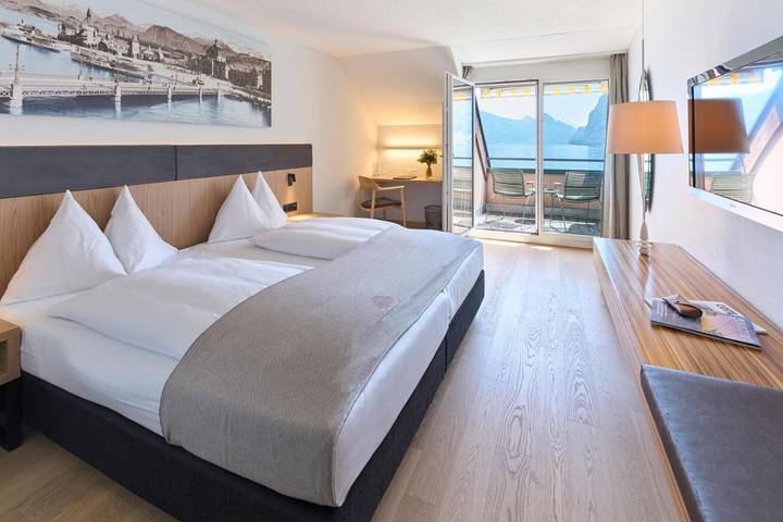 Hôtel pour 3 personnes, avec Terrasse et Jacuzzi ainsi que Jardin et Piscine à Horw - 2