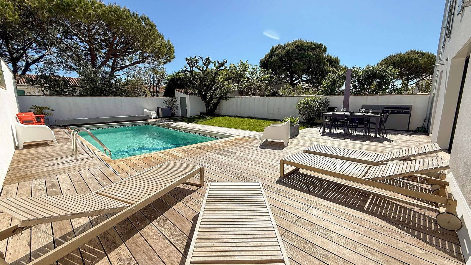 Apartamento vacacional entero, Amazing villa with heated pool and parking in Saint-Clément-des-Baleines, Isla de Ré