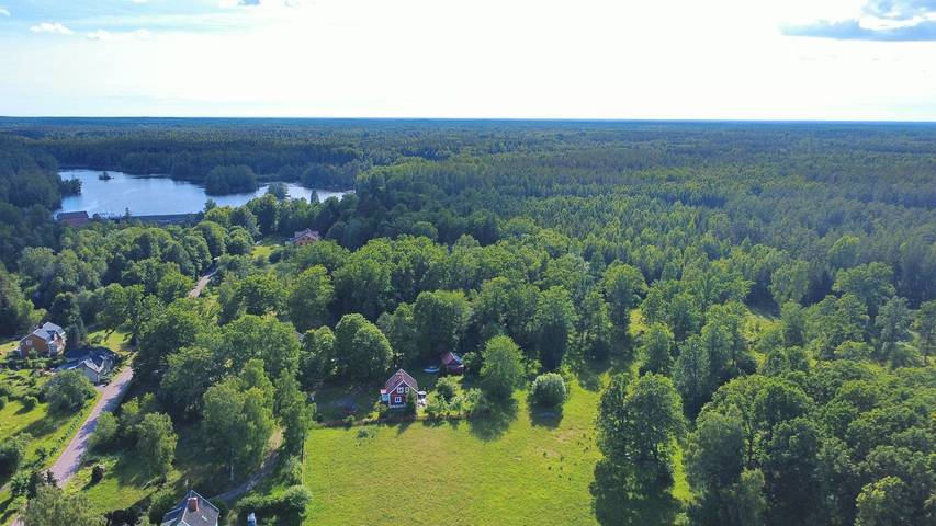 Hus Hornsö – Ferienhaus im schwedischen Stil im Naturpark Småland in Högsby