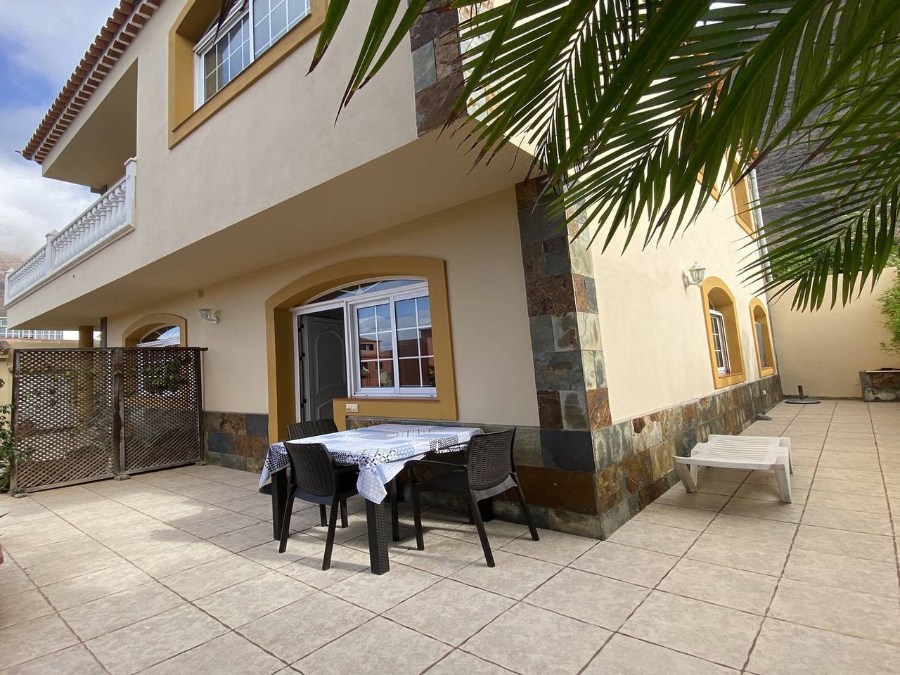 Appartement entier, Charmant appartement à Valle Gran Rey avec terrasse et Wifi in Valle Gran Rey, La Gomera