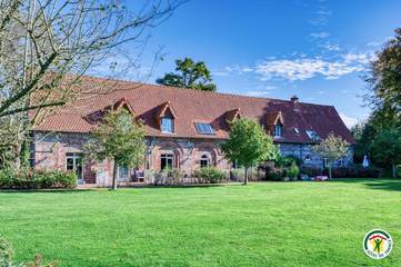 Gîte pour 15 personnes, avec terrasse et jardin, animaux acceptés à Manneville-ès-Plains