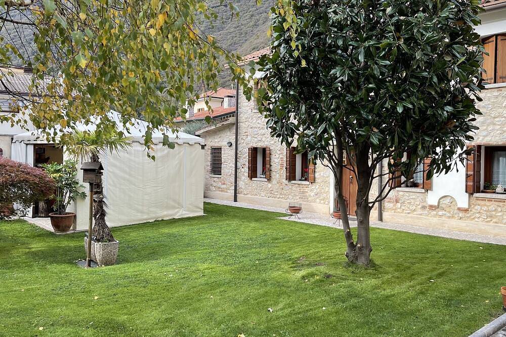 Midas & Lino's house holiday home<br> in Solagna, Vicenza Province