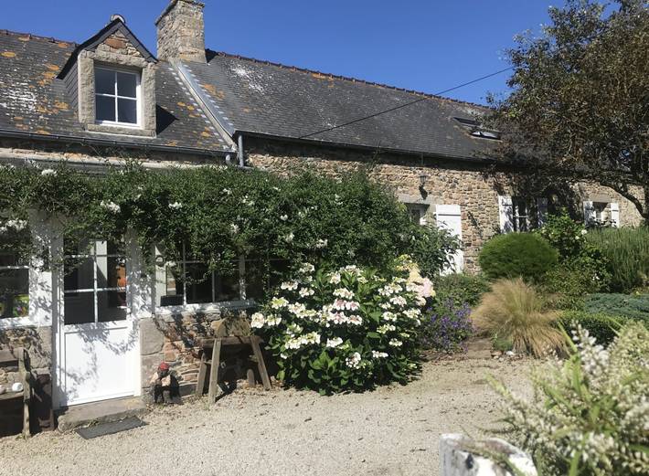Chambre d’hôte pour 4 personnes, avec jardin, animaux acceptés à Tréauville