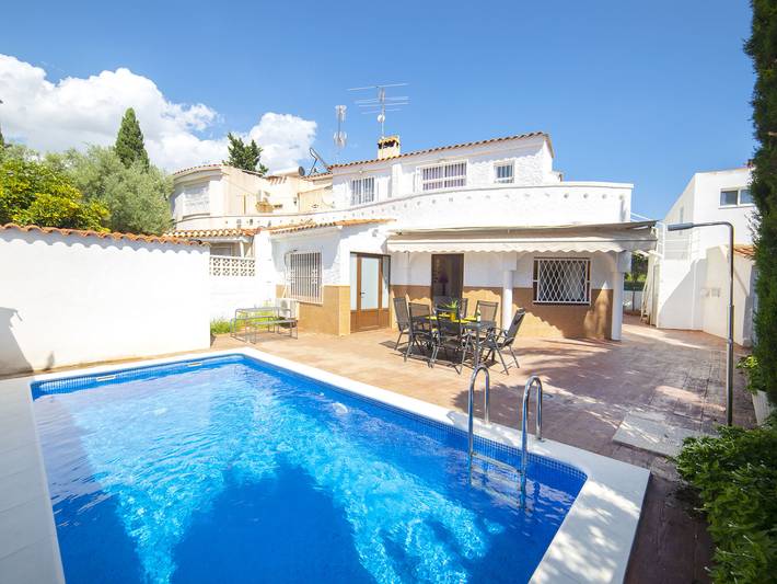 Las Islas in San Juan de Alicante, Costa Blanca