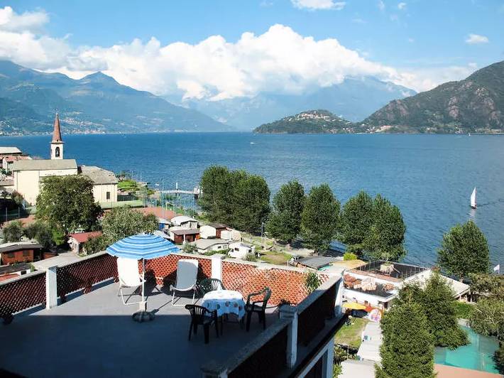 Ferienwohnung für 6 Personen, mit Balkon und Terrasse in Pianello del Lario - 2