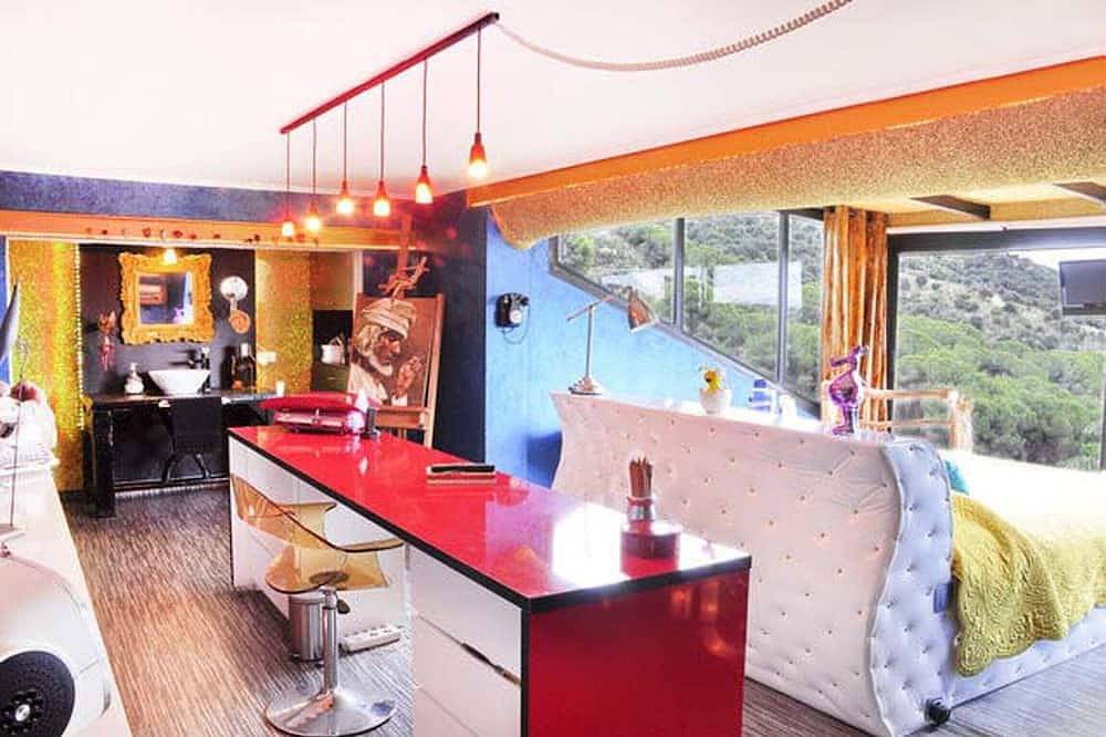 Spectacular sea and mountain views in a house designed by an artist in Teià, Costa del Maresme