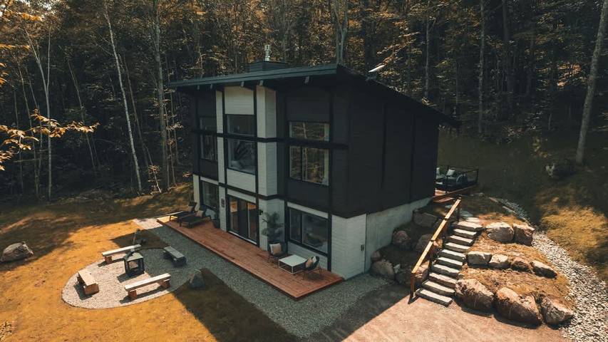 Vacation rental for 6 people, with terrace and garden, with pets in Quebec