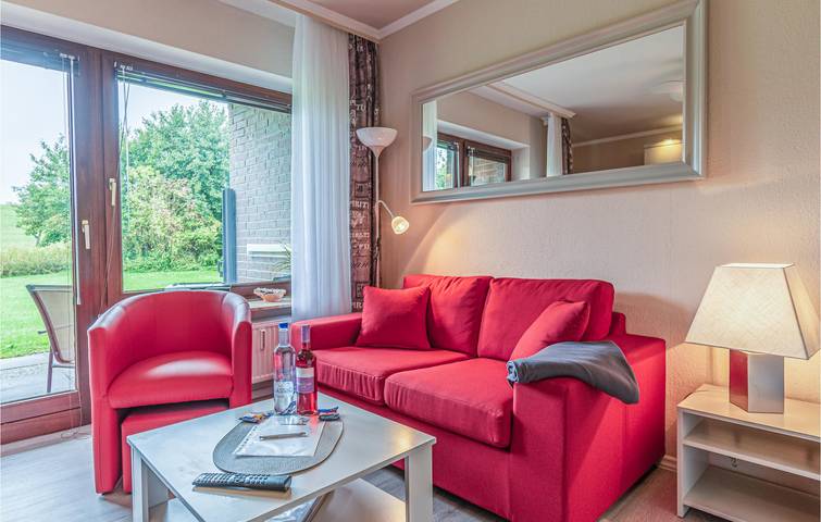 Ferienwohnung für 2 Personen, mit Garten in Friedrichskoog - 2