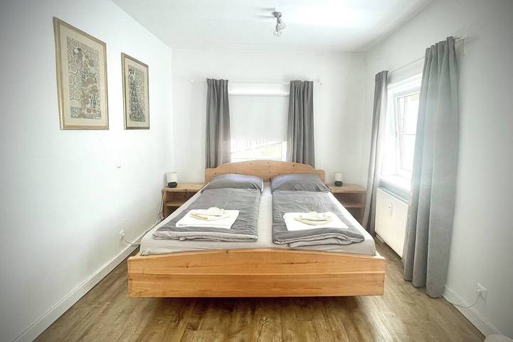 Ganze Wohnung, Velden Pool Appartement - Großes Appartement mit eigenem Pool in Velden am Wörther See, Villach-Land