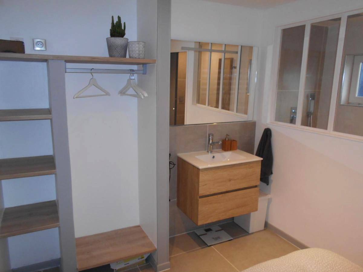 Appartement entier, 4Min Orleans Appt 1Chb Plein Au Calme Avec Terrasse Et Parking Devant in Saint-Jean-de-Braye, Région d'Orléans