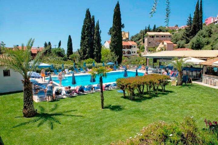 Gîte pour 3 personnes, avec Balcon/Terrasse ainsi que Jardin et Vue à Agios Gordios - 4
