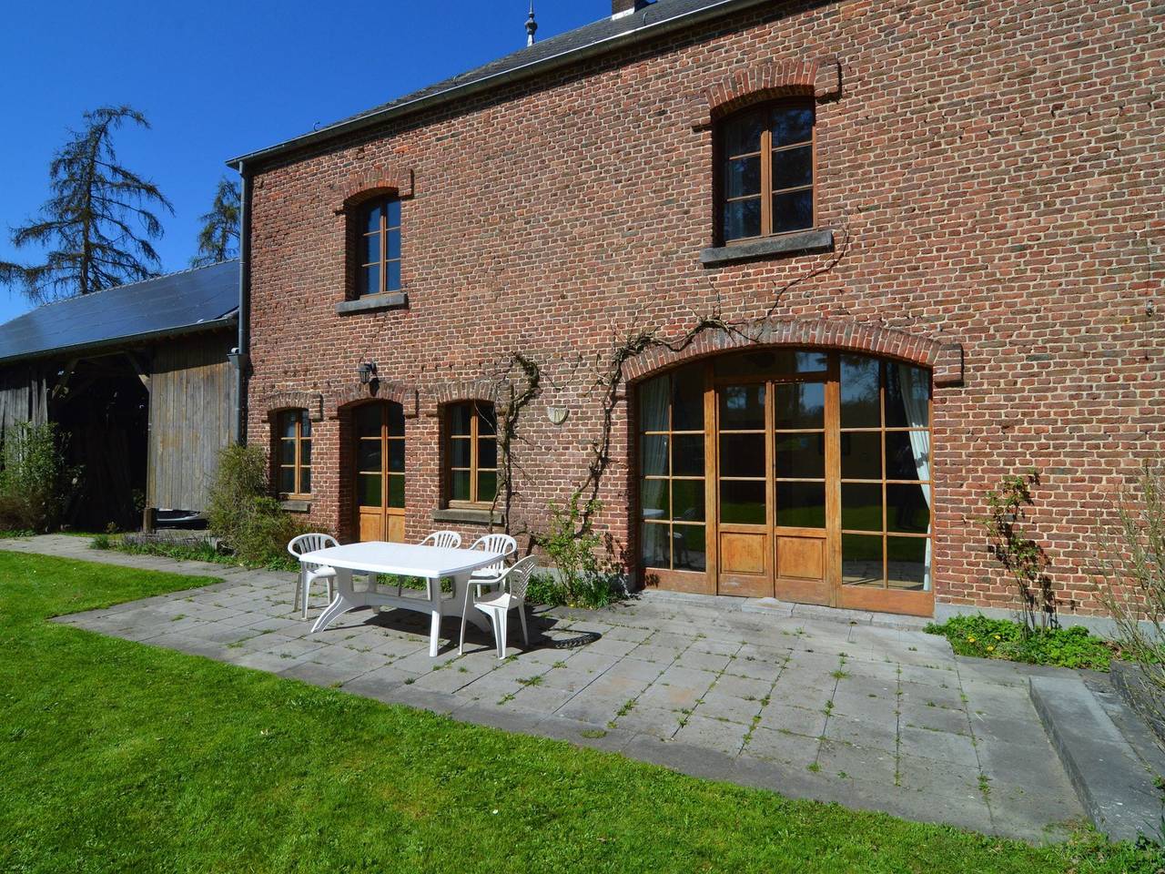 Gîte avec court de tennis in Havelange, Région de Namur