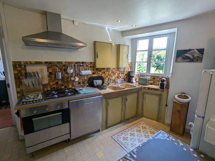 Gîte pour 6 personnes, avec jardin à Yèvre-la-Ville - 4