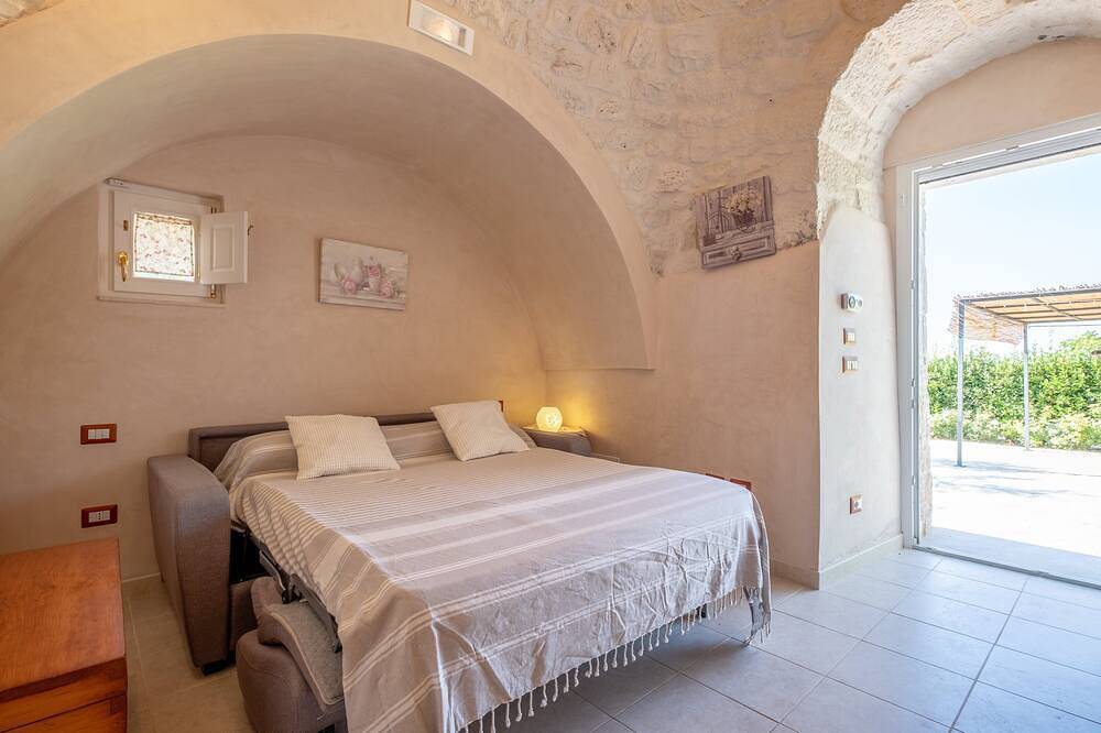 Apartamento entero, Romántico trullo con terraza y piscina en el valle de Itria in Martina Franca, Provincia de Taranto