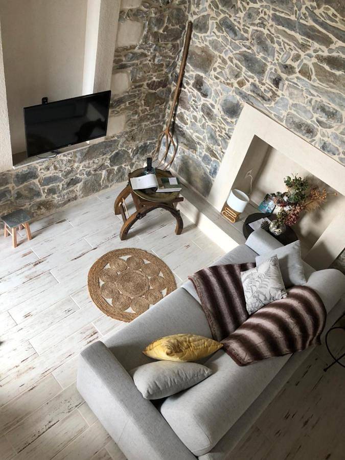 Gîte pour 4 personnes, avec terrasse et vue à Vezzani - 3